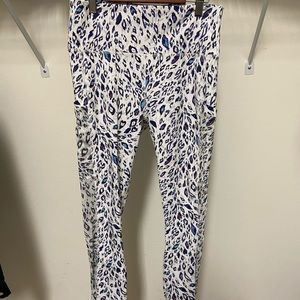 Fabletics White and Blue Patterned Leggings
